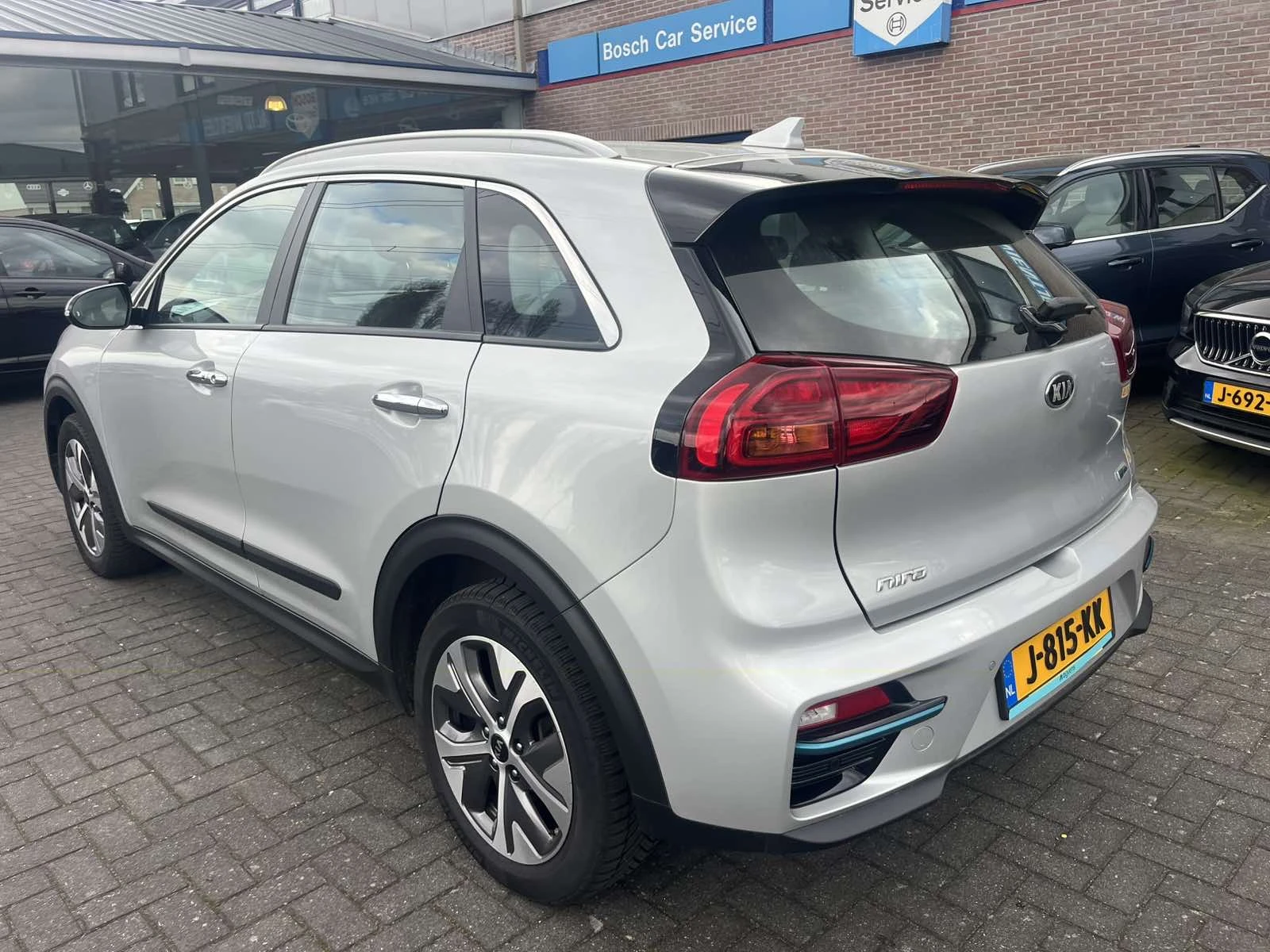 Kia Niro 64KW/h 204 k.с. SOH-100% ТЕРМО ПОМПА Dynamic Plu, снимка 2 - Автомобили и джипове - 53814130