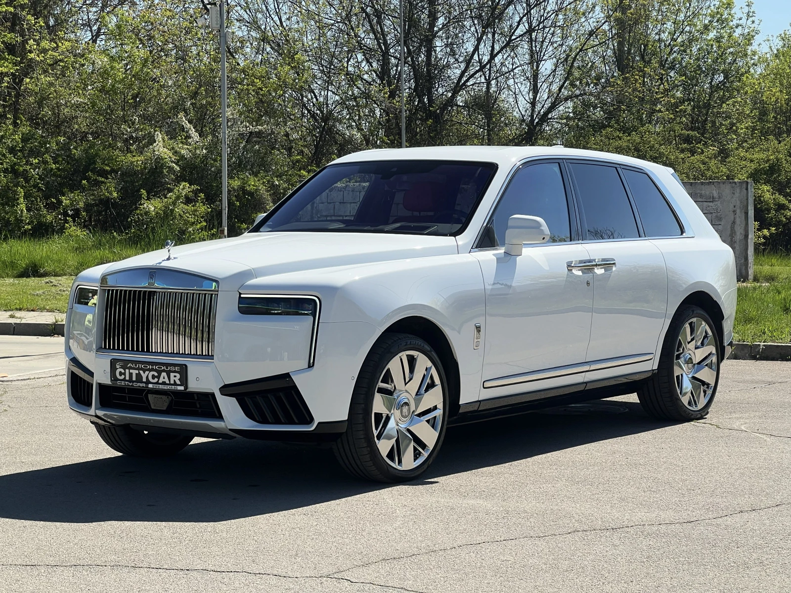 Rolls-Royce Cullinan SERIES II/FACELIFT/4-SEATS/SHOOTING STAR/BESPOKE/, снимка 3 - Автомобили и джипове - 54333138