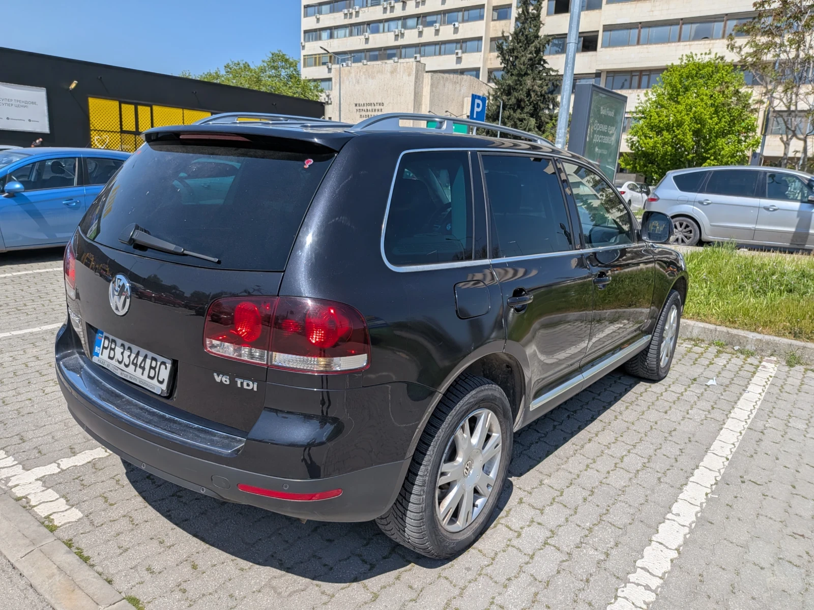 VW Touareg V6 TDI, снимка 7 - Автомобили и джипове - 54342619