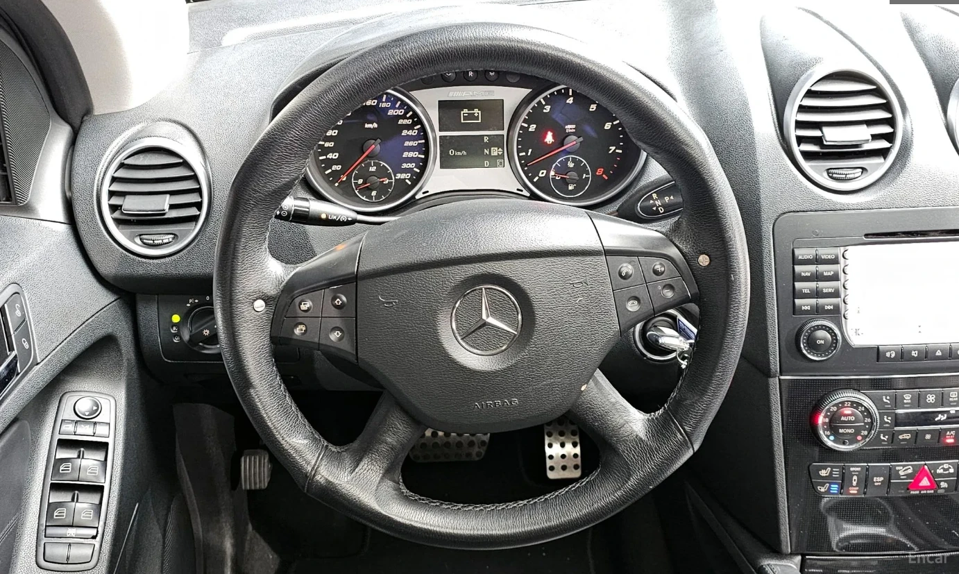 Mercedes-Benz ML 63 AMG ОБДУХ/ ШИБИДАХ / ТЕЛЕВИЗОРИ / FULL!, снимка 8 - Автомобили и джипове - 54681927
