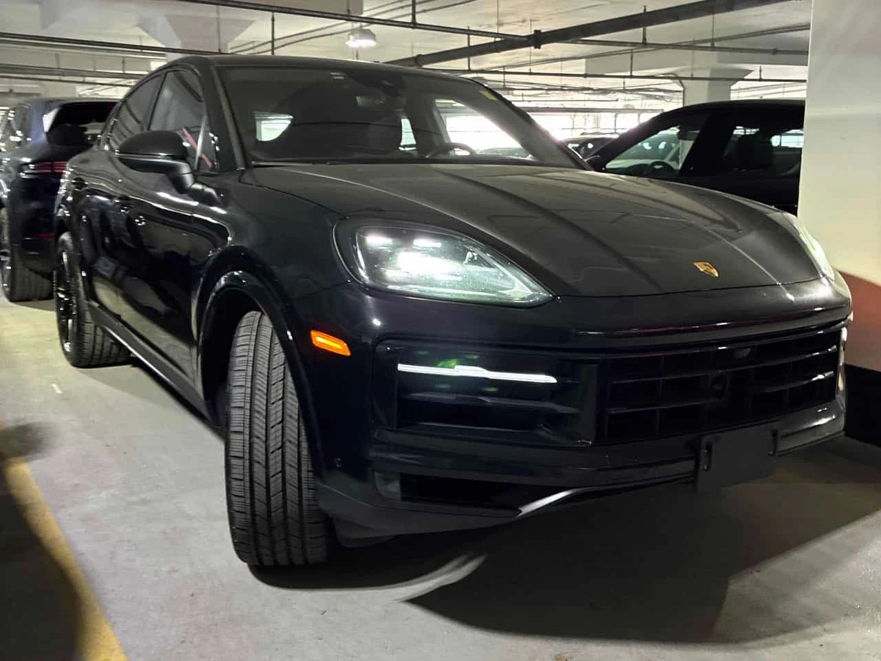 Porsche Cayenne COUPE AWD * ГЛАВНО ПРЕДСТАВИТЕЛСТВО НА PORSCHE* , снимка 4 - Автомобили и джипове - 55702133