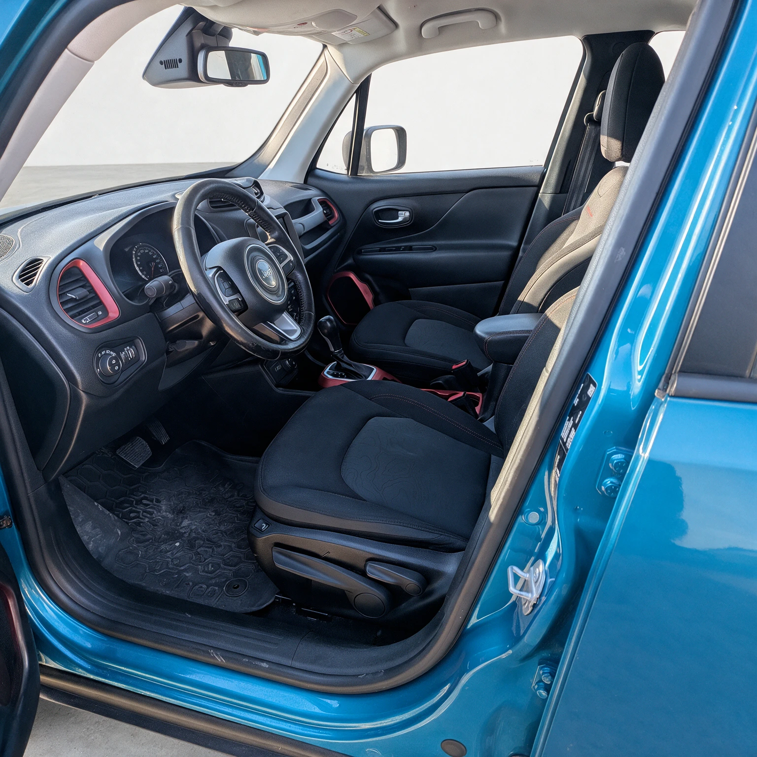 Jeep Renegade TRAILHAWK 2.0, снимка 9 - Автомобили и джипове - 56111409