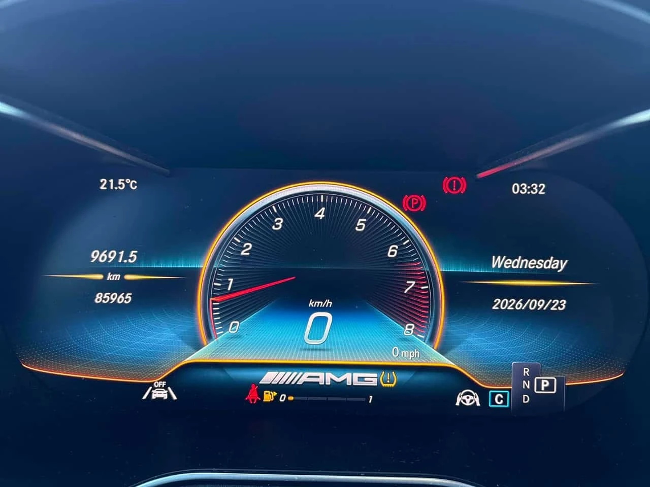 Mercedes-Benz GLC 43 AMG CARFAX, снимка 8 - Автомобили и джипове - 56208513