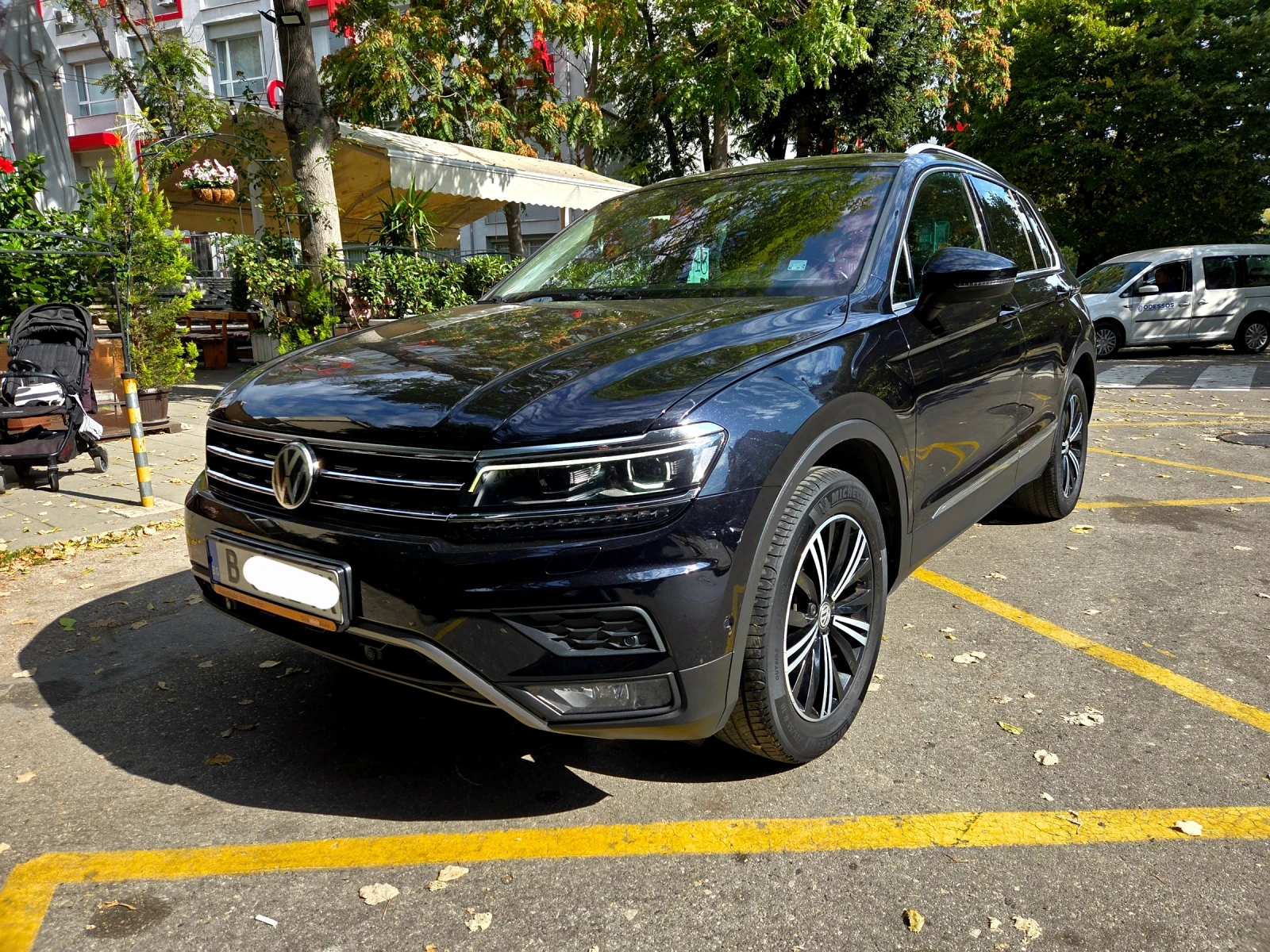 VW Tiguan, снимка 2 - Автомобили и джипове - 56479972