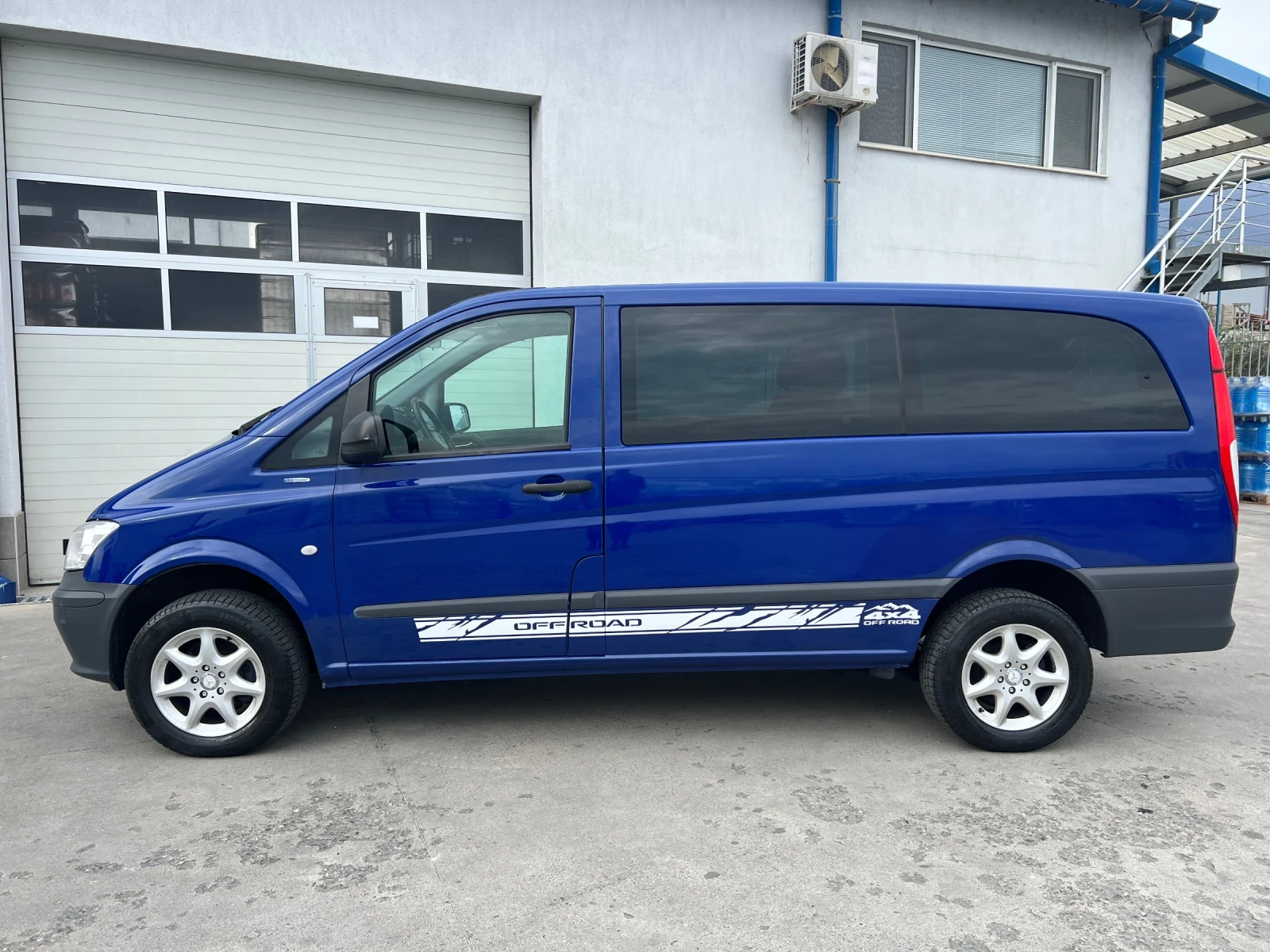 Mercedes-Benz Vito FACELIFT / 4x4 / LONG / Климатроник , снимка 4 - Бусове и автобуси - 54222943