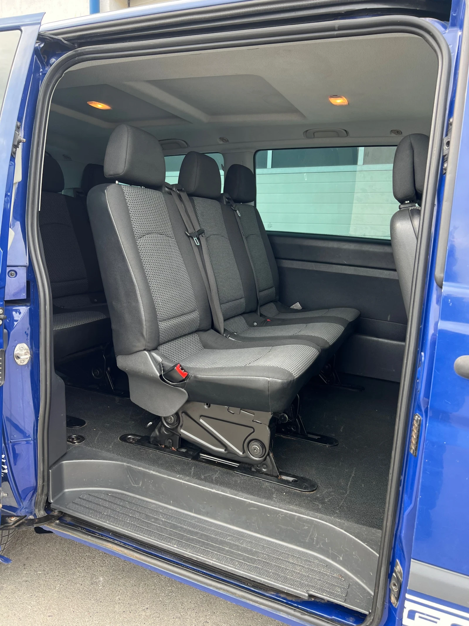Mercedes-Benz Vito FACELIFT / 4x4 / LONG / Климатроник , снимка 9 - Бусове и автобуси - 54222943
