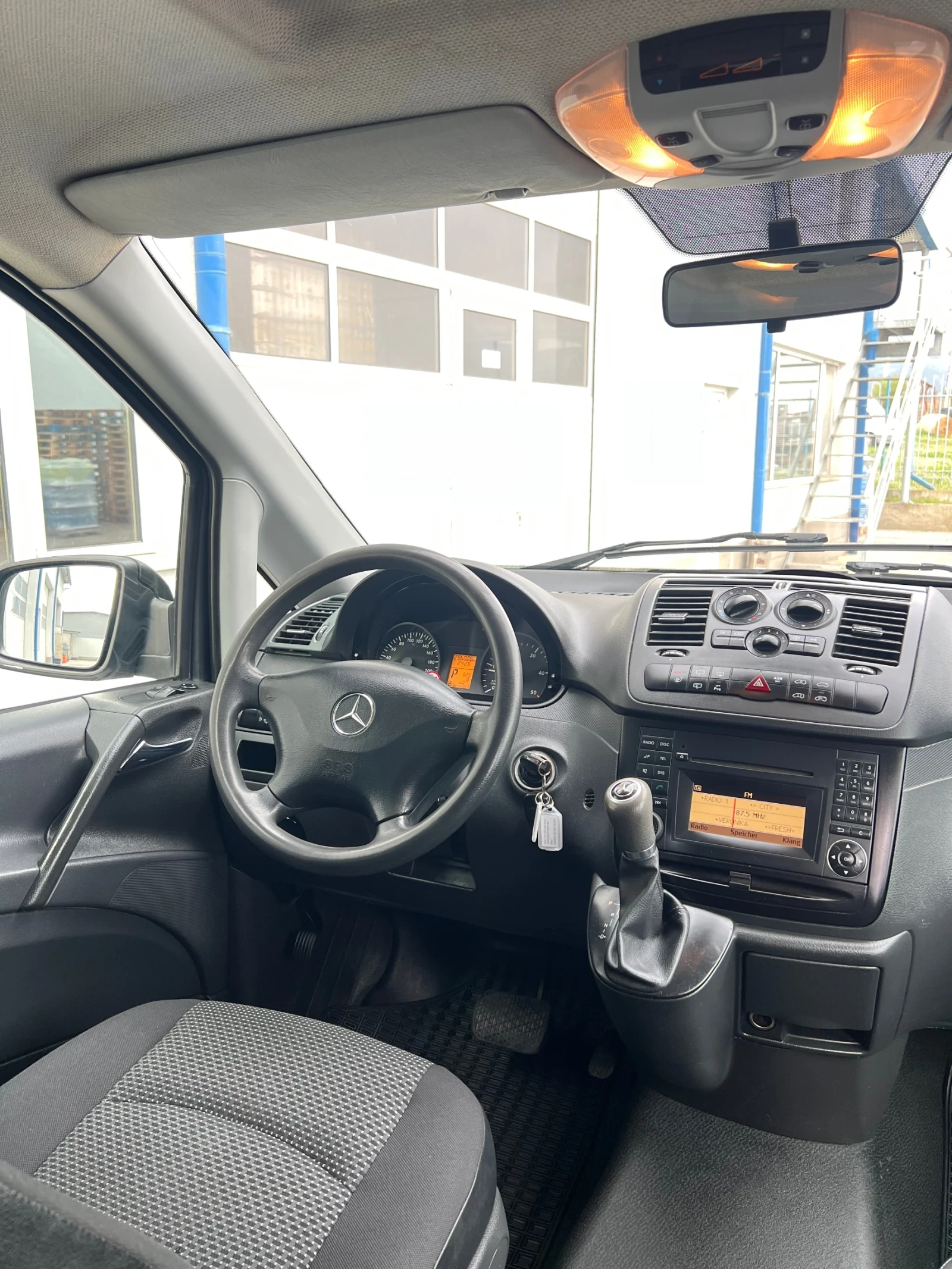 Mercedes-Benz Vito FACELIFT / 4x4 / LONG / Климатроник , снимка 15 - Бусове и автобуси - 54222943