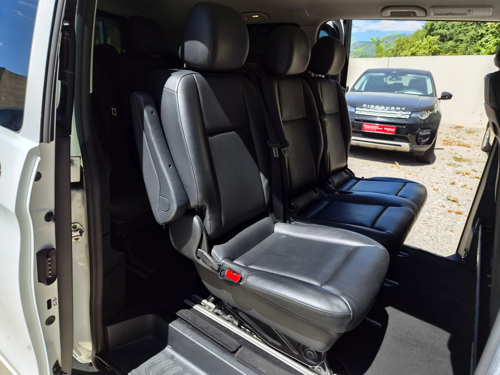 Mercedes-Benz Vito Tourer-9места/камера/нави/кожа, снимка 13 - Бусове и автобуси - 55662224