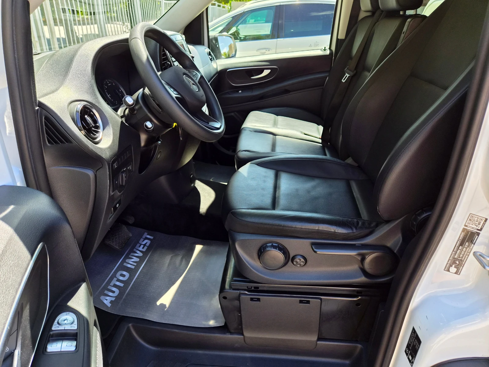 Mercedes-Benz Vito Tourer-9места/камера/нави/кожа, снимка 9 - Бусове и автобуси - 55662224