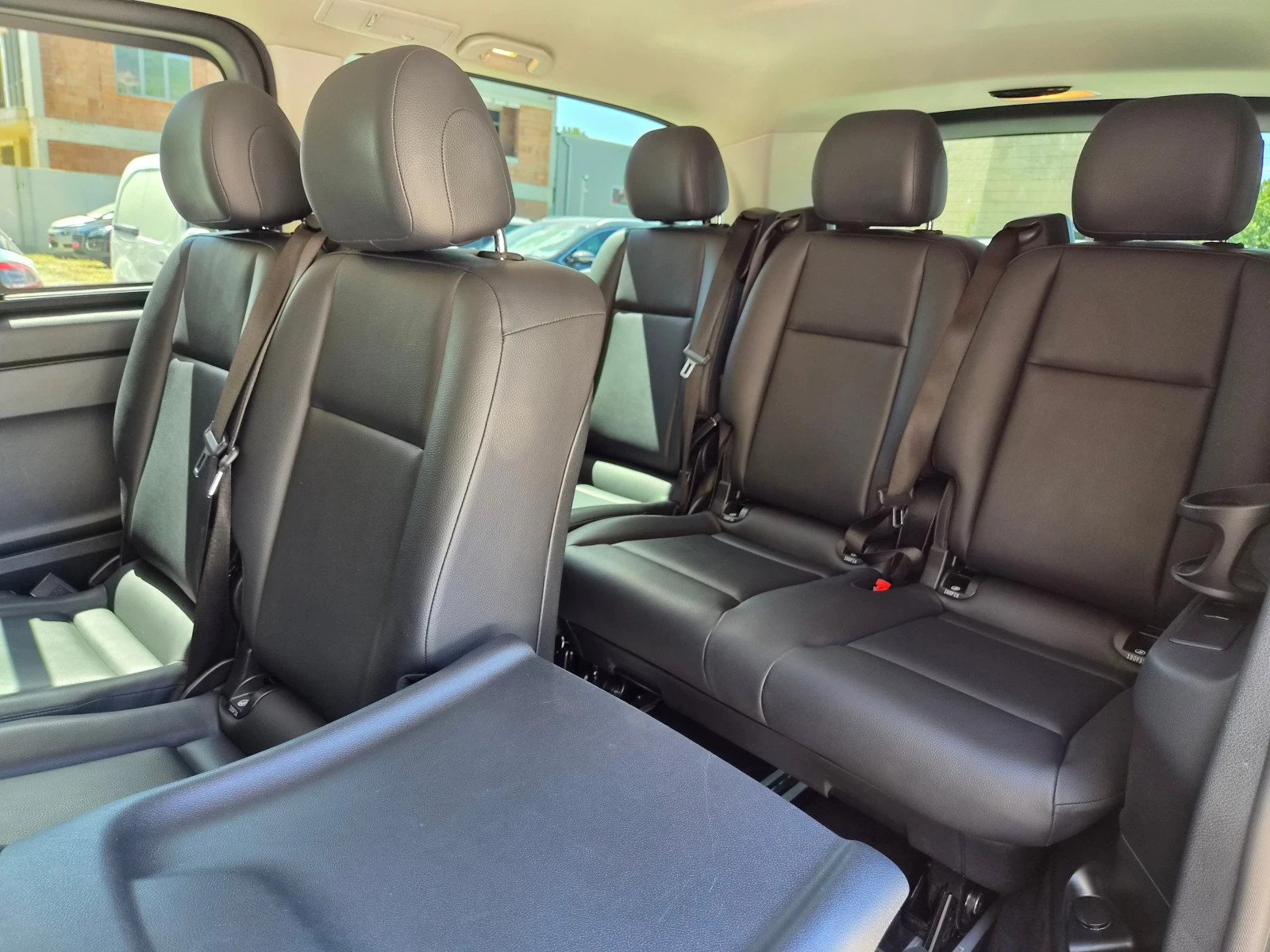 Mercedes-Benz Vito Tourer-9места/камера/нави/кожа, снимка 11 - Бусове и автобуси - 55662224