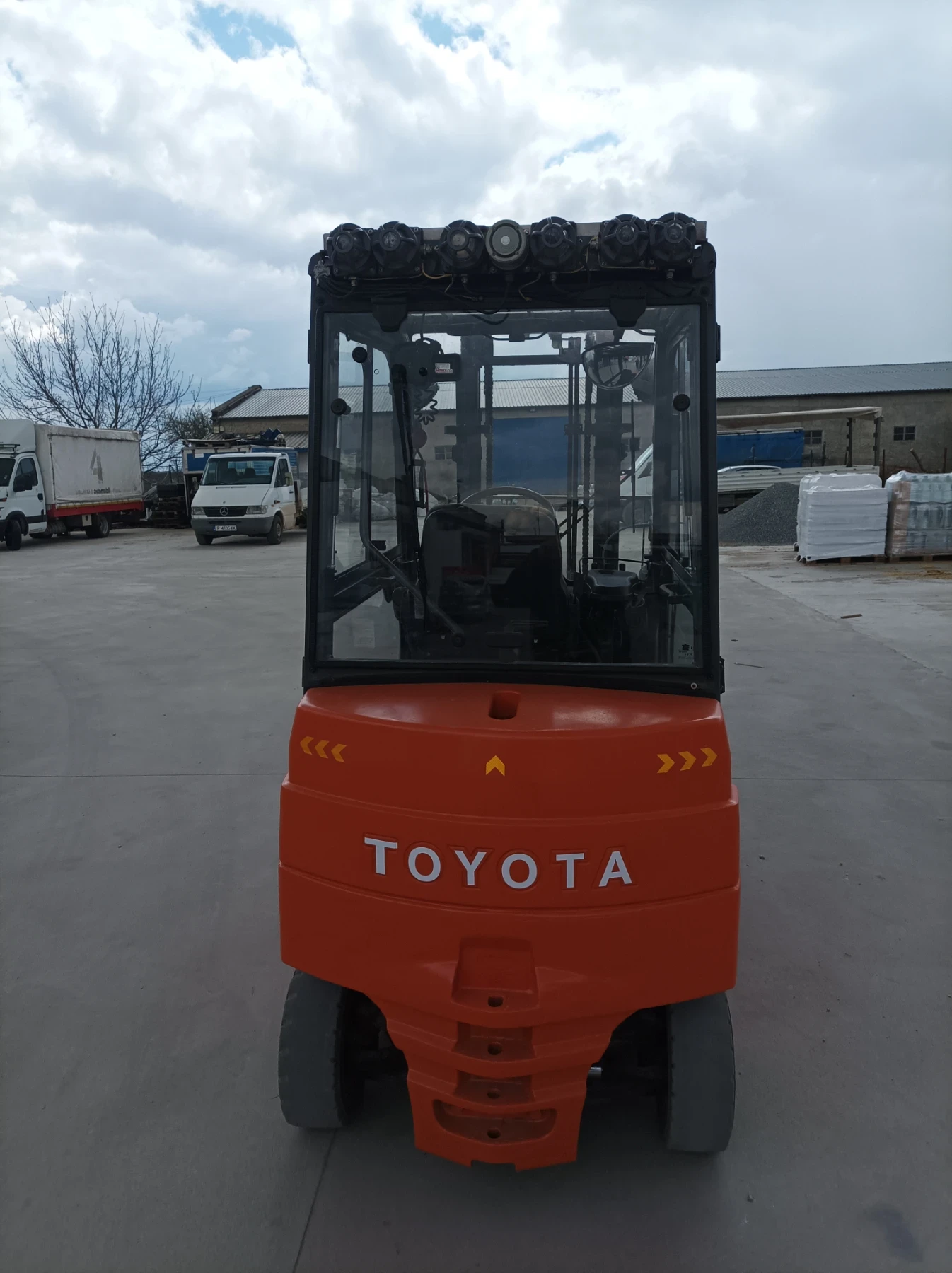 Електрокар Toyota, снимка 4 - Индустриална техника - 55706607