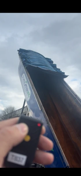 Полуремарке Schmitz 30 кубикова, боге, крик HYVA, 6511кг, снимка 15 - Ремаркета - 53297328