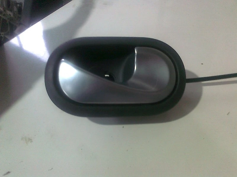 вътрешна дръжка (предна дясна) за Рено Меган 2.0 16v 