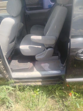 Kia Carnival кемпер, снимка 13