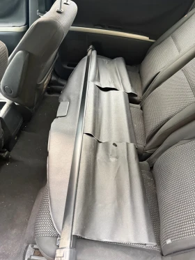 Toyota Corolla verso 2.2 D-CAT, снимка 4