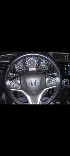 Honda Jazz 1.5 I-VTEC Dynamic Sport - 13700 € / 26794.87 лв. - 49283810 6