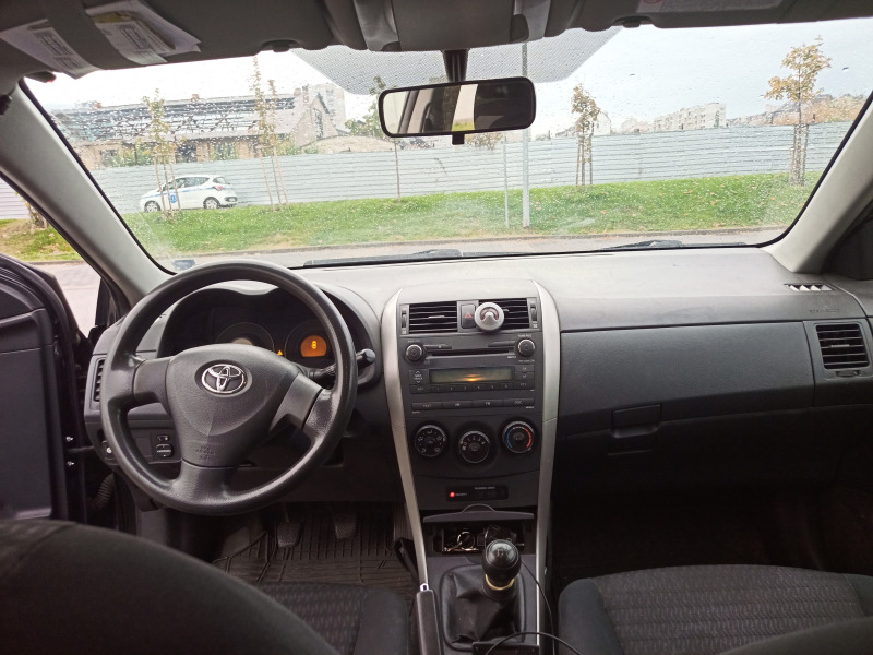 Toyota Corolla  Газов инжекцион, снимка 9 - Автомобили и джипове - 45675282