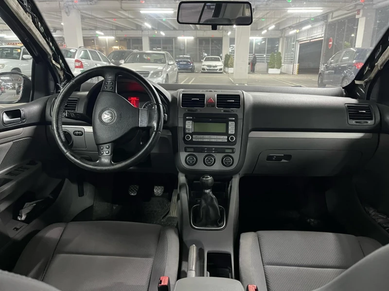 VW Golf, снимка 5 - Автомобили и джипове - 47856106