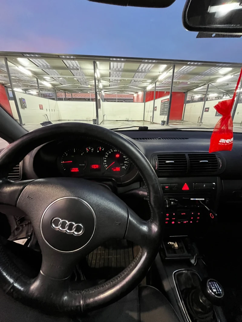 Audi A3 1.9 TDi, снимка 10 - Автомобили и джипове - 48104020