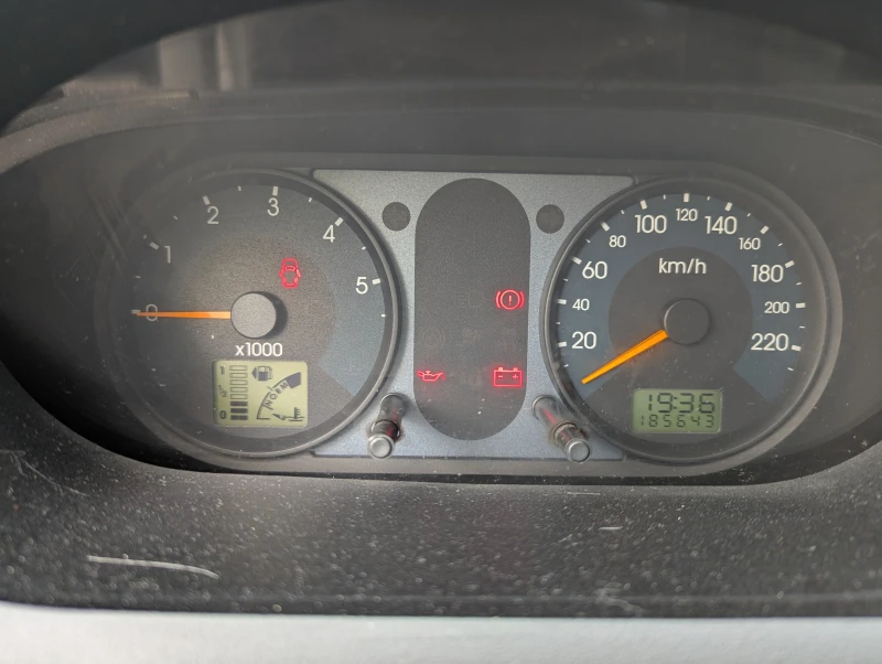 Ford Fiesta Mk V, снимка 7 - Автомобили и джипове - 52366936