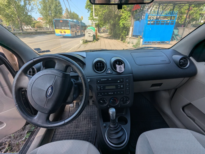Ford Fiesta Mk V, снимка 5 - Автомобили и джипове - 52366936