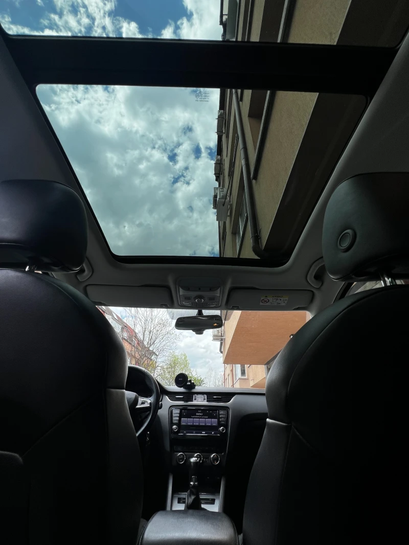 Skoda Octavia III 1.8 TSI DSG 4X4, снимка 14 - Автомобили и джипове - 51233459