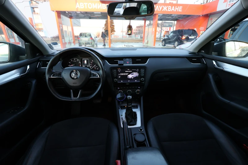 Skoda Octavia 1.8 TSI DSG 4X4, снимка 8 - Автомобили и джипове - 51233459