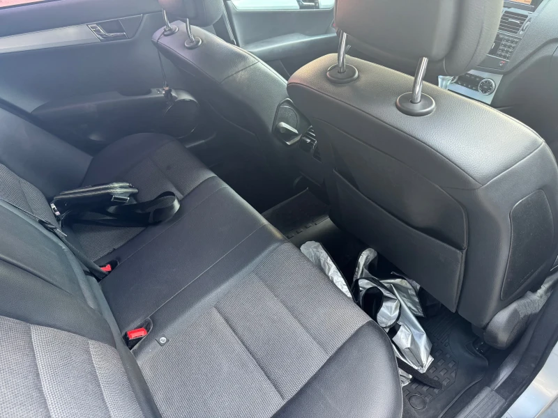 Mercedes-Benz C 200, снимка 7 - Автомобили и джипове - 51387688