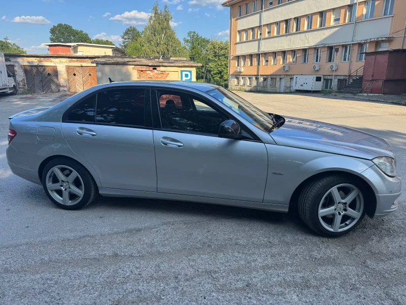 Mercedes-Benz C 200, снимка 3 - Автомобили и джипове - 51387688