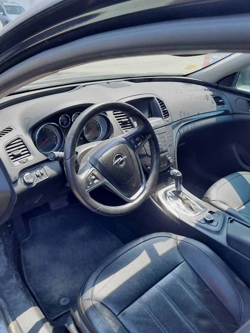 Opel Insignia 2.0, снимка 5 - Автомобили и джипове - 52346076