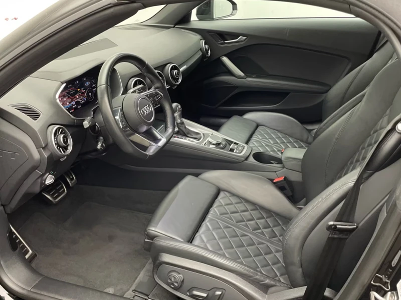 Audi Tt 40TFSI/197HP/S-LINE/MATRIX/NAVI/CAM/804v, снимка 10 - Автомобили и джипове - 52331097