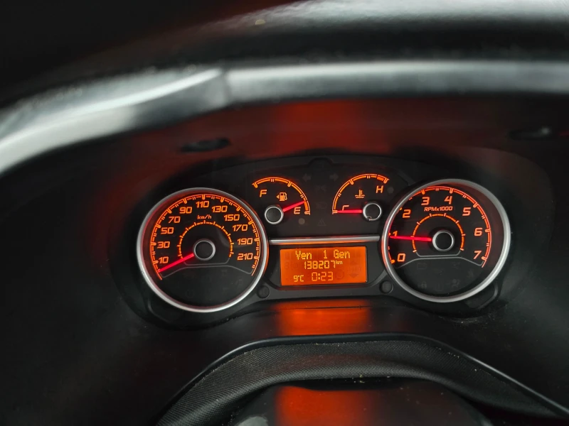 Fiat Doblo 1.6MULTIJET105K.C-NAVI, снимка 14 - Автомобили и джипове - 52563851