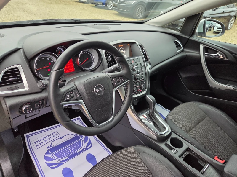 Opel Astra 1.6i 180k.c Facelift Cosmo Швейцария, снимка 8 - Автомобили и джипове - 53004581