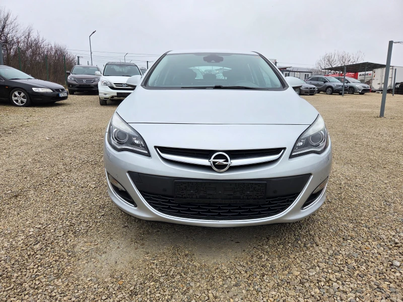 Opel Astra 1.6i 180k.c Facelift Cosmo Швейцария, снимка 2 - Автомобили и джипове - 53004581