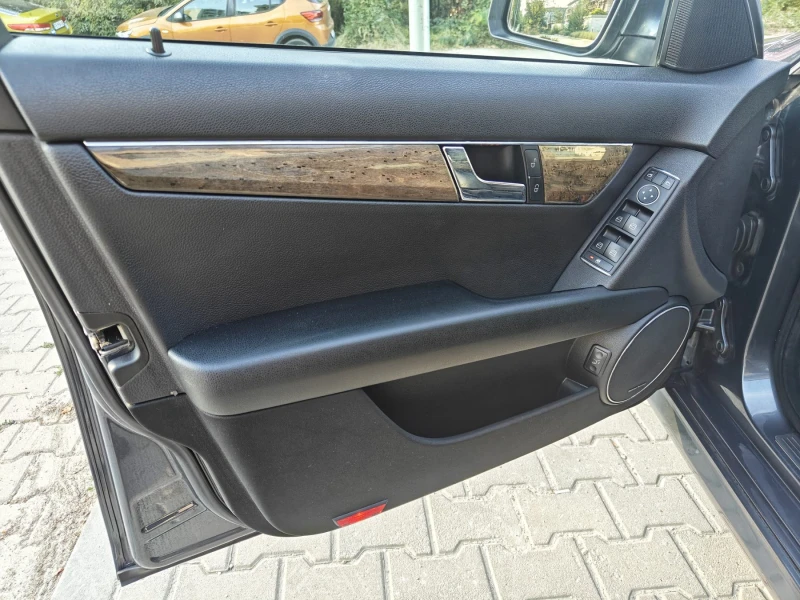 Mercedes-Benz C 220 C200 646, AMG ПАКЕТ, снимка 7 - Автомобили и джипове - 53068615