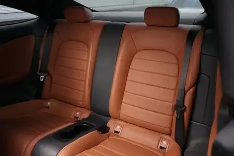 Mercedes-Benz C 180 AMG Line, снимка 8 - Автомобили и джипове - 53527601