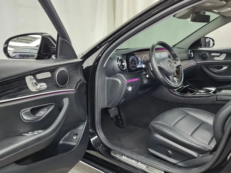 Mercedes-Benz E 300 Avantgarde, снимка 9 - Автомобили и джипове - 56018701
