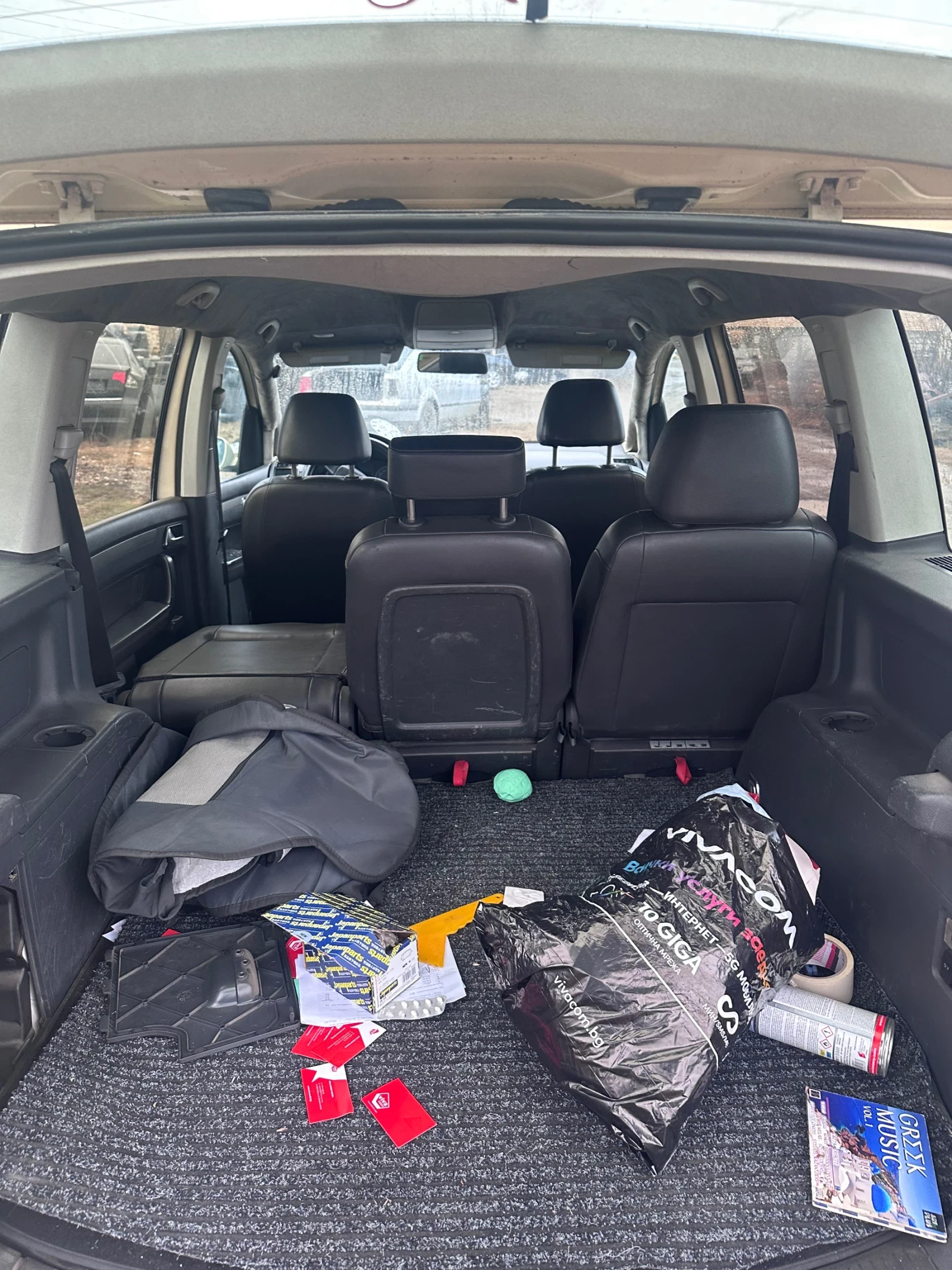 VW Touran  | Mobile.bg   12