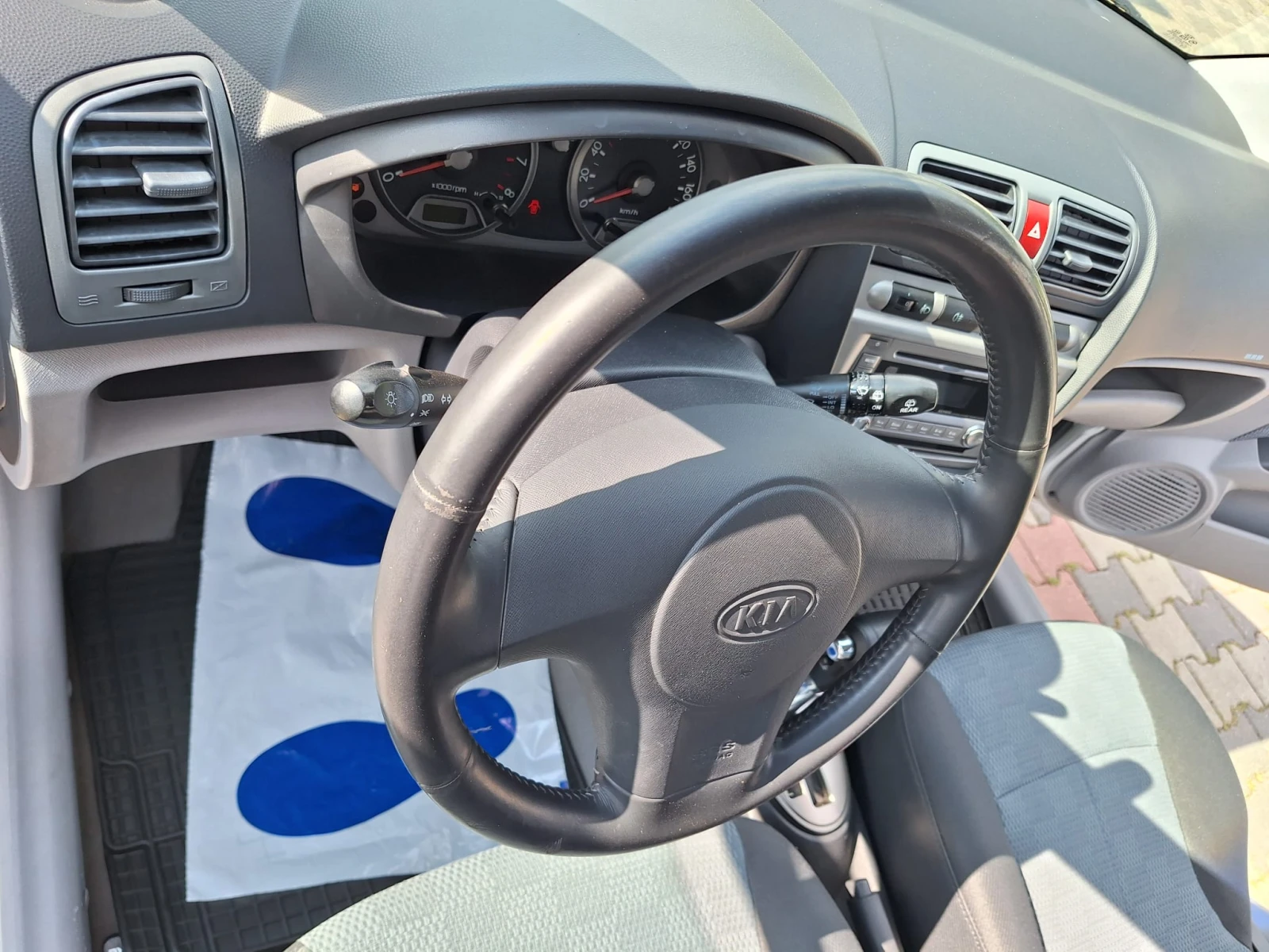 Kia Picanto 1.1 avtomat EX  - изображение 7