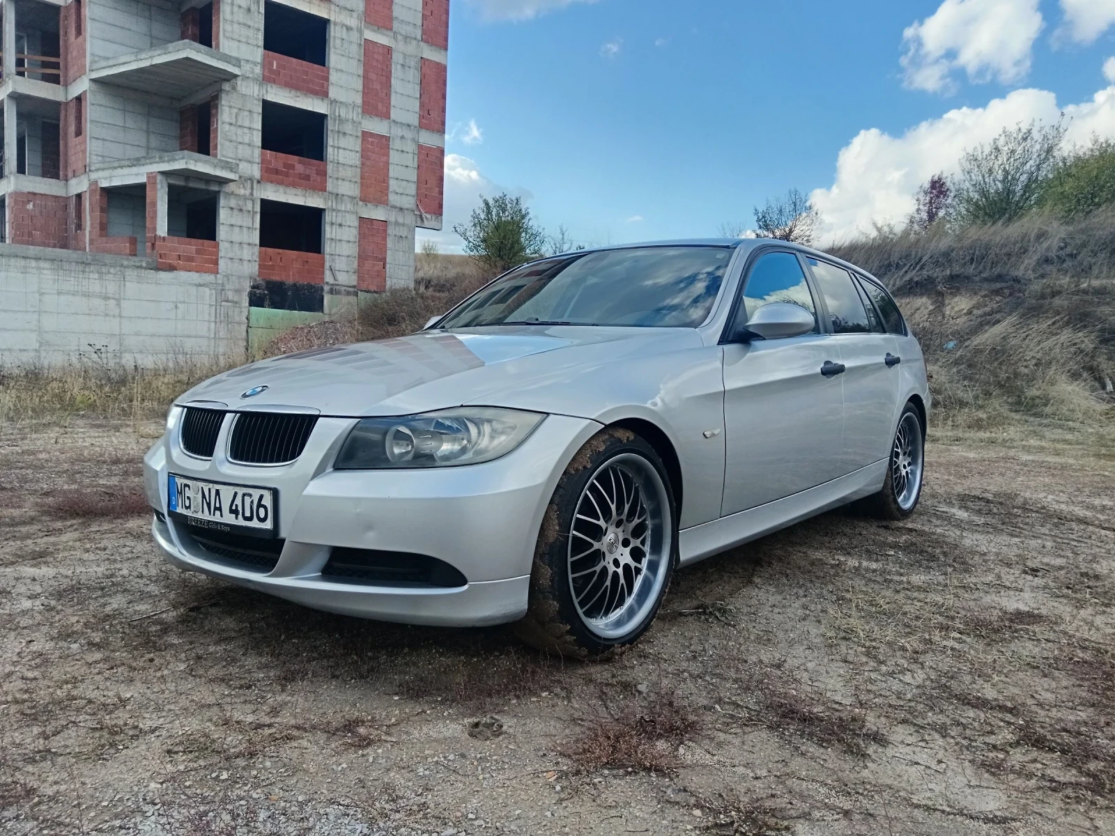 BMW 320 2.0 163ks - изображение 4