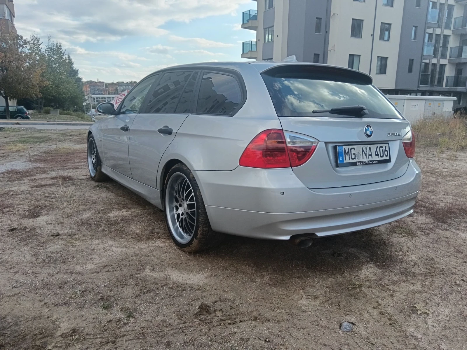 BMW 320 2.0 163ks - изображение 10