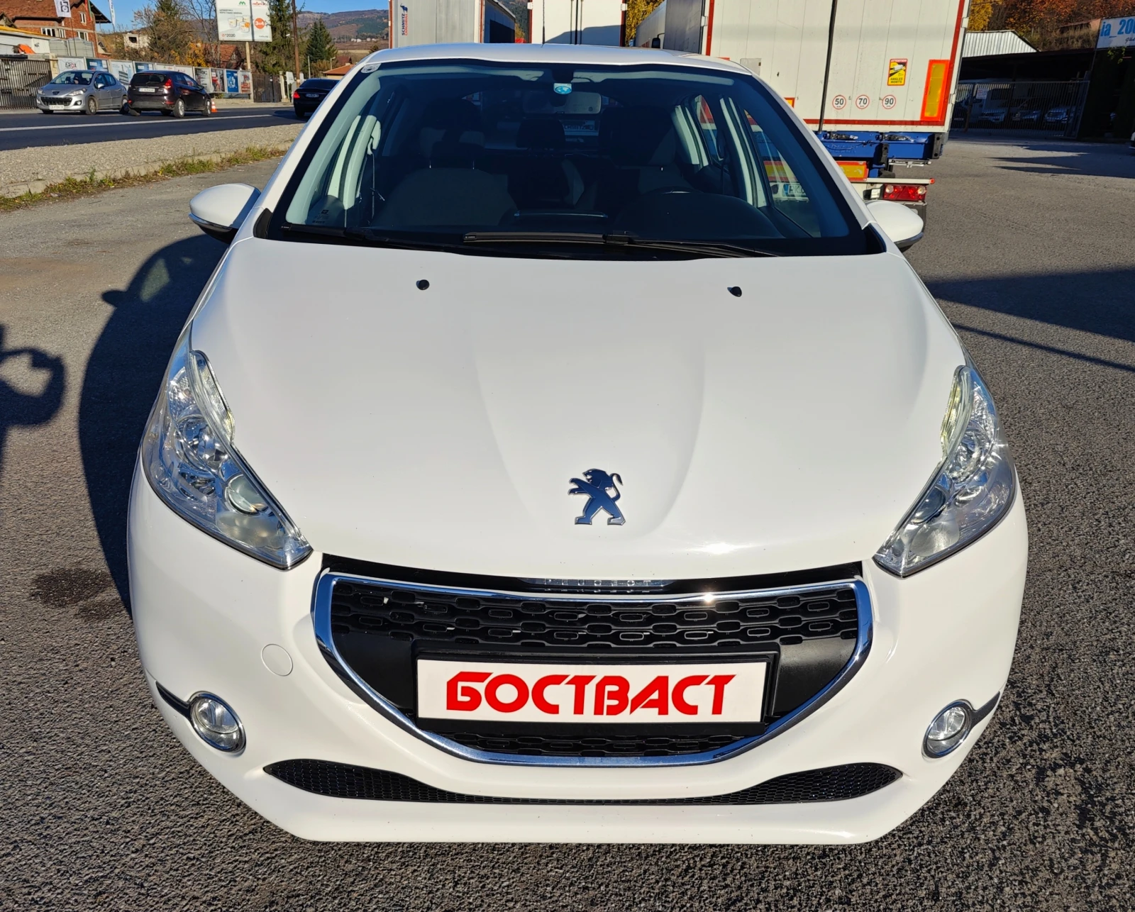 Peugeot 208 1, 4 - изображение 8
