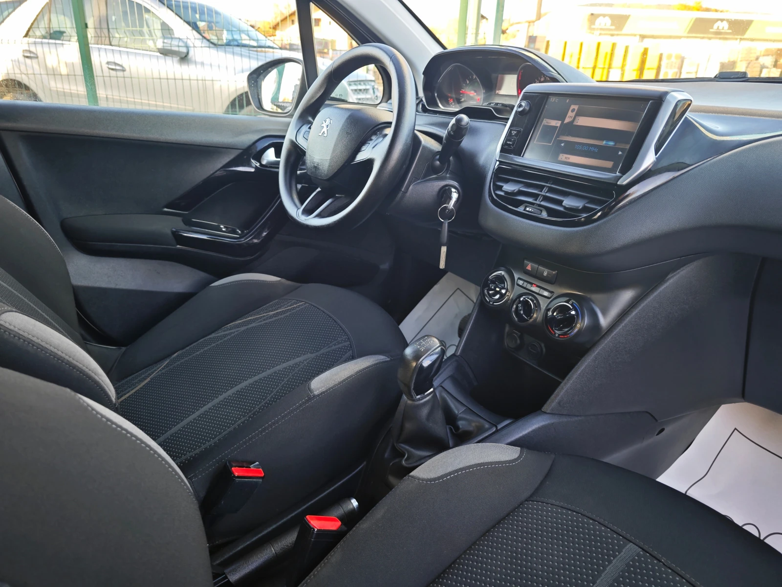 Peugeot 208 1, 4 | Mobile.bg   11