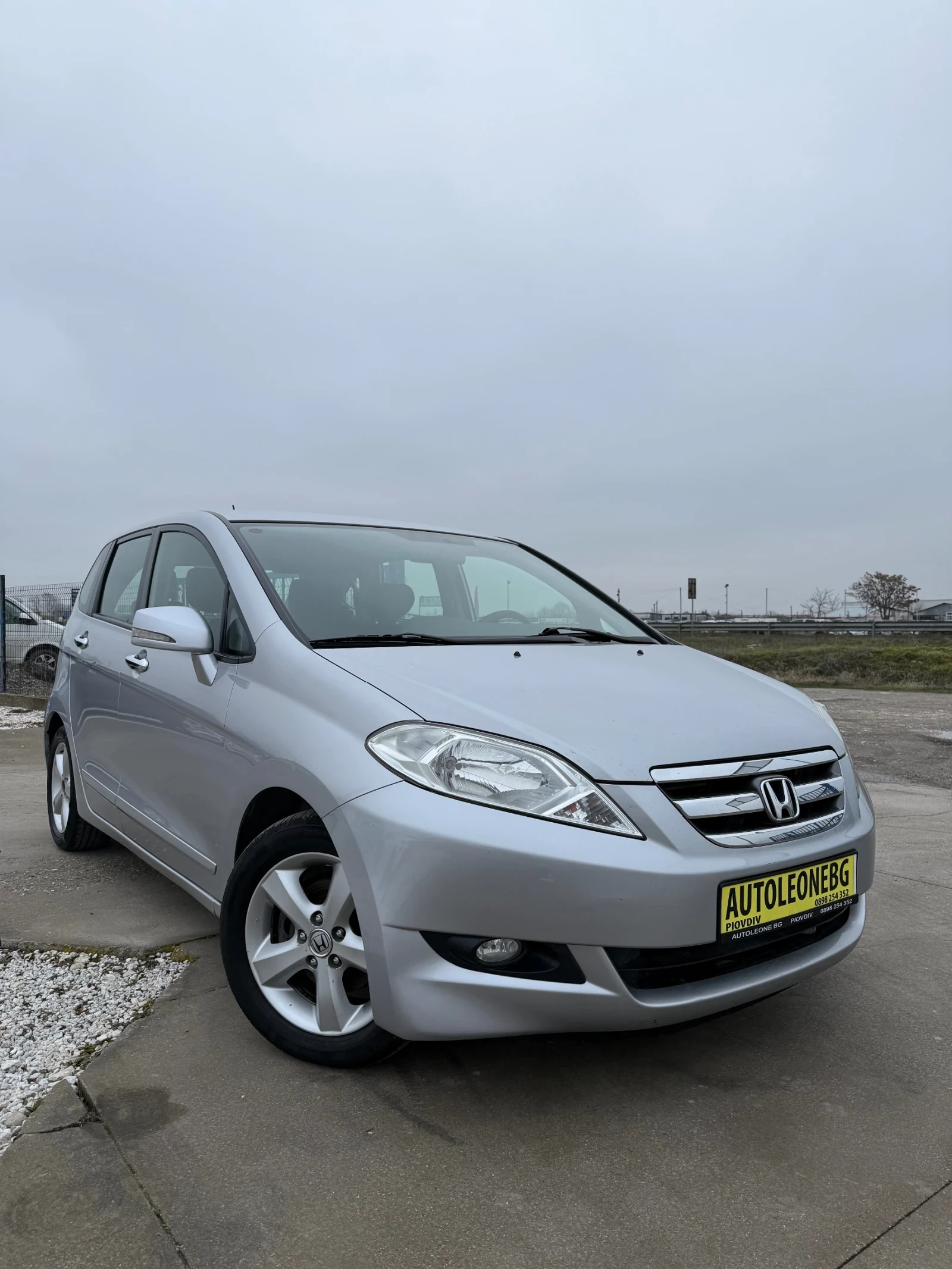 Honda Fr-v 2.2 i-CTDi - изображение 3