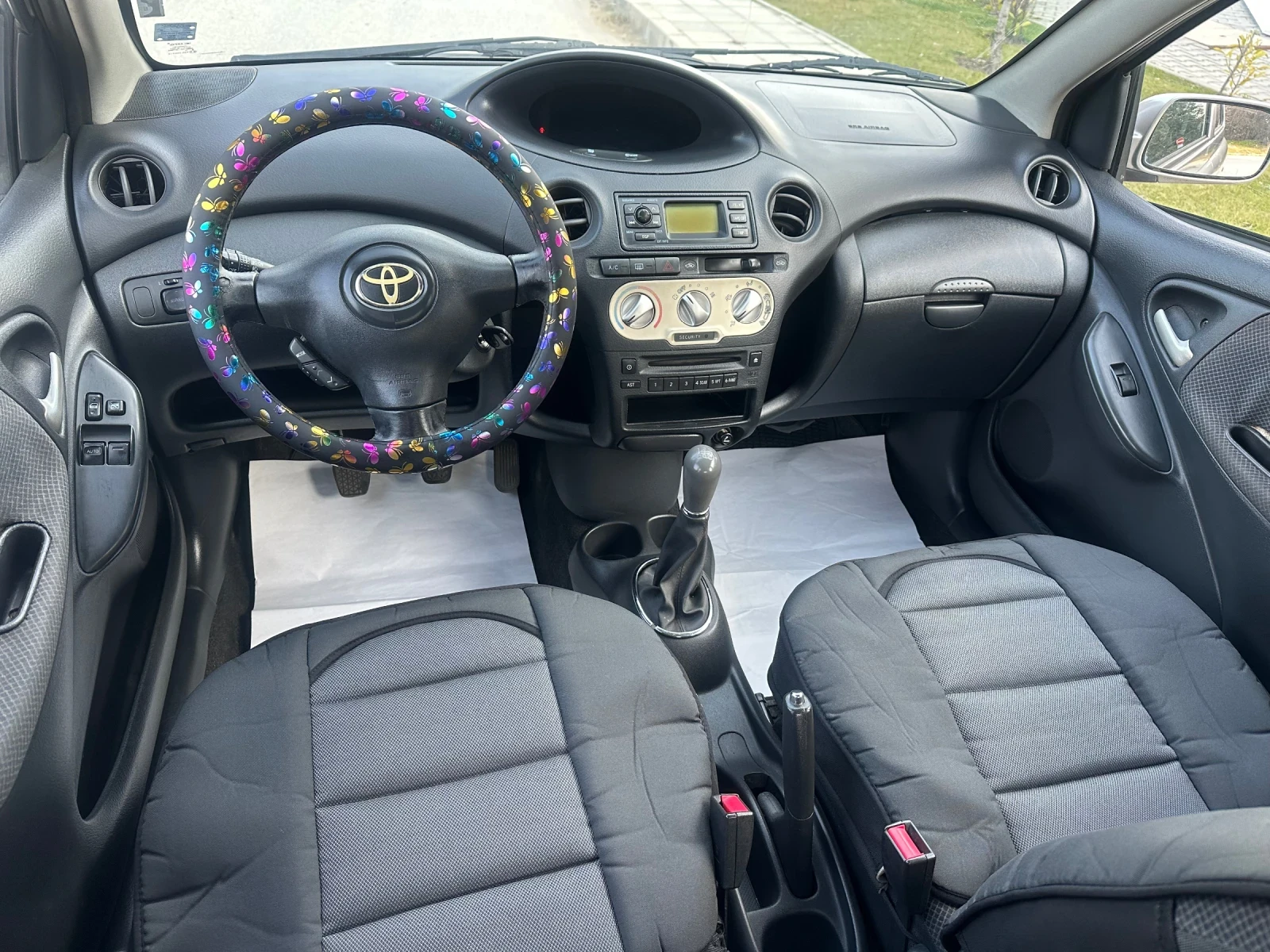 Toyota Yaris 1.3VVTI//ГАЗОВ ИНЖ//КЛИМАТИК/FACELIFT, снимка 12 - Автомобили и джипове - 53746334