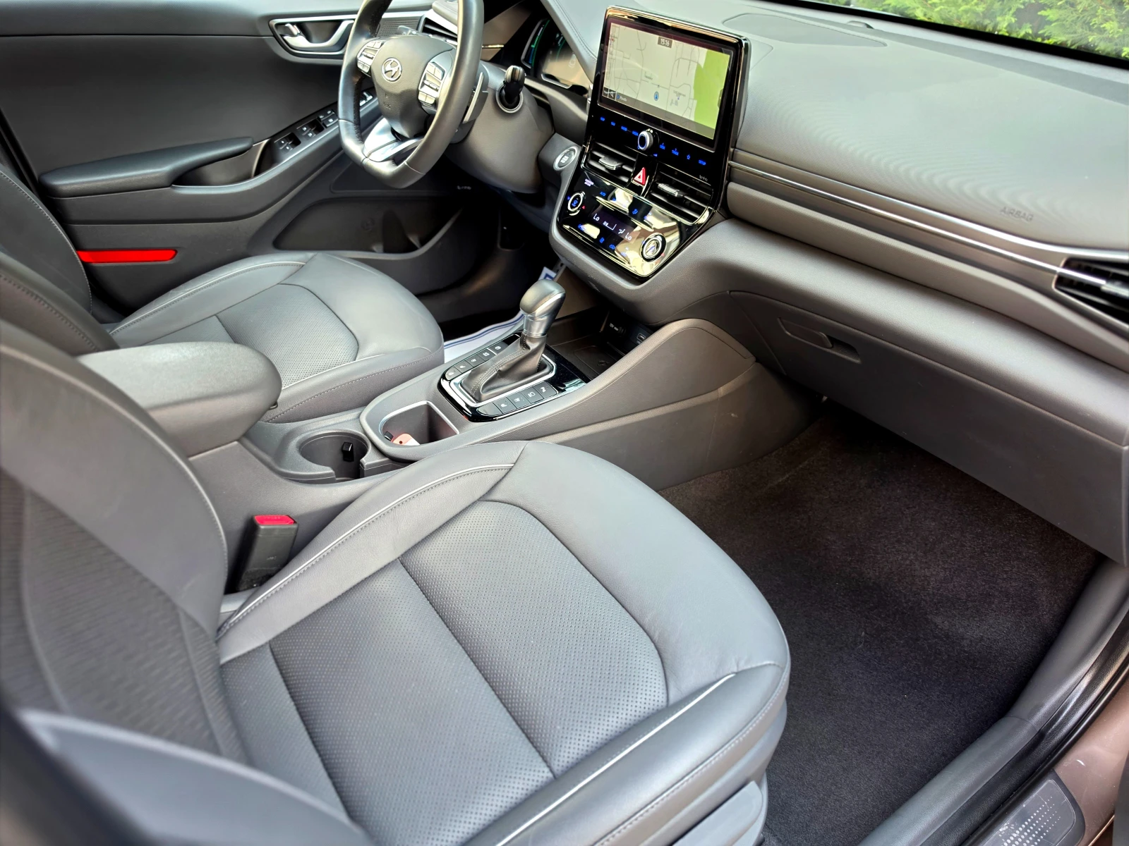 Hyundai Ioniq 1.6 HIBRIDE-PREMIUM , снимка 12 - Автомобили и джипове - 53976342