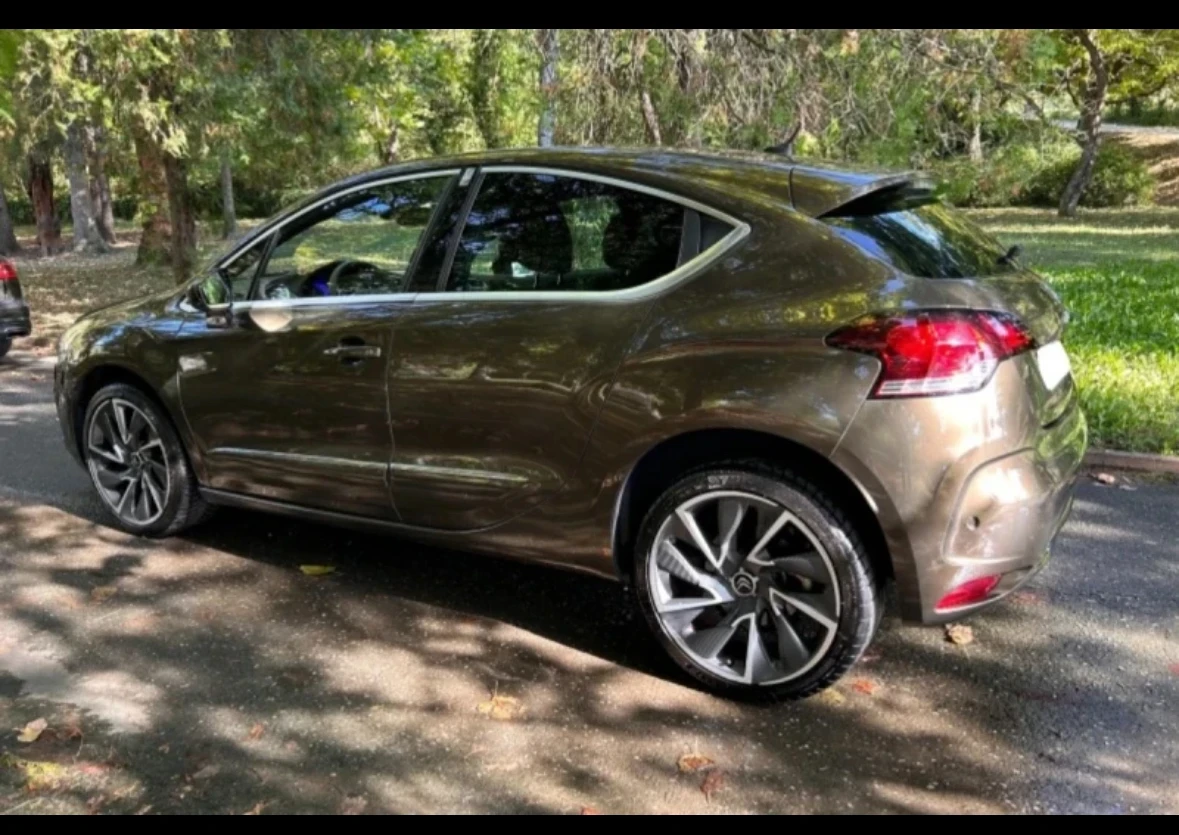 Citroen DS4, снимка 4 - Автомобили и джипове - 54136661