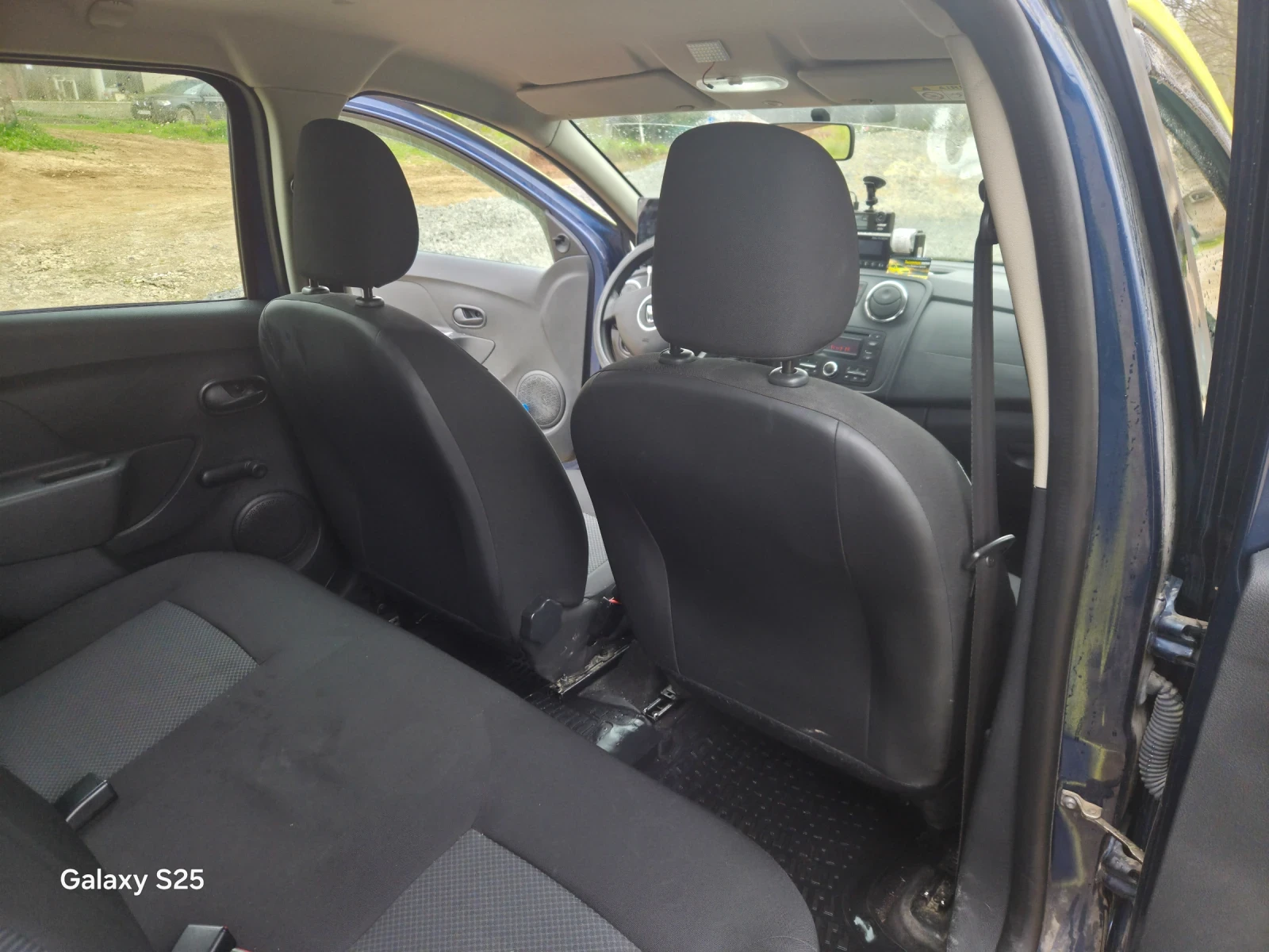 Dacia Logan 1.2 4цил КАСКО, снимка 11 - Автомобили и джипове - 54164447