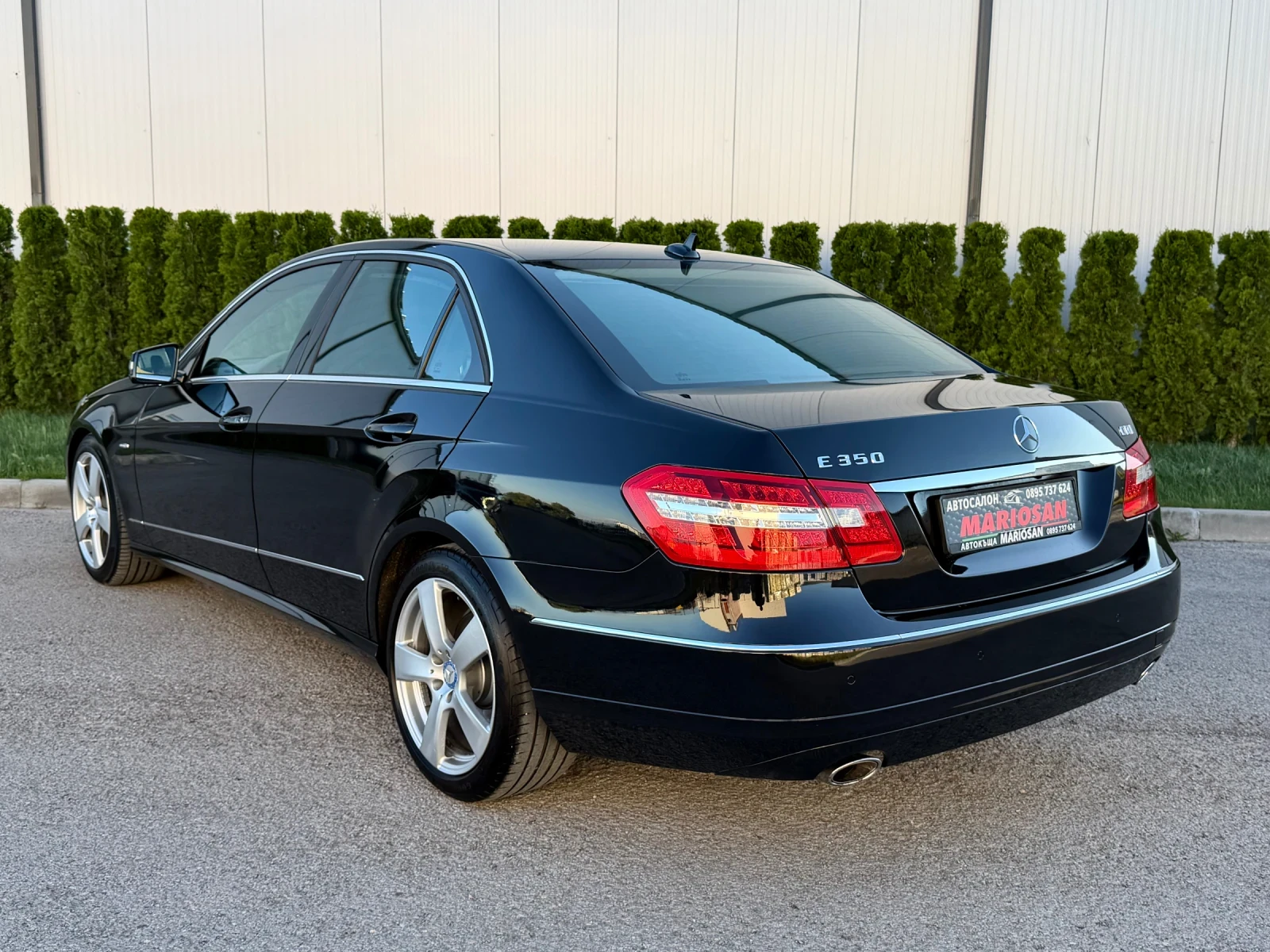 Mercedes-Benz E 350  | AVANGARDE | 7G-TRONIC | DISTRONIC | CAMERA  , снимка 4 - Автомобили и джипове - 54599044
