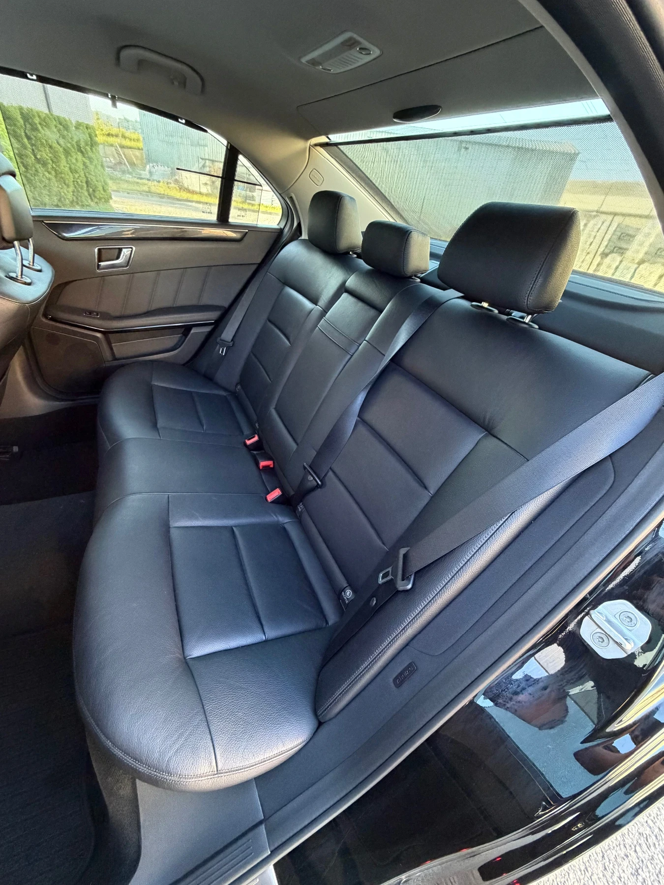 Mercedes-Benz E 350  | AVANGARDE | 7G-TRONIC | DISTRONIC | CAMERA  , снимка 14 - Автомобили и джипове - 54599044